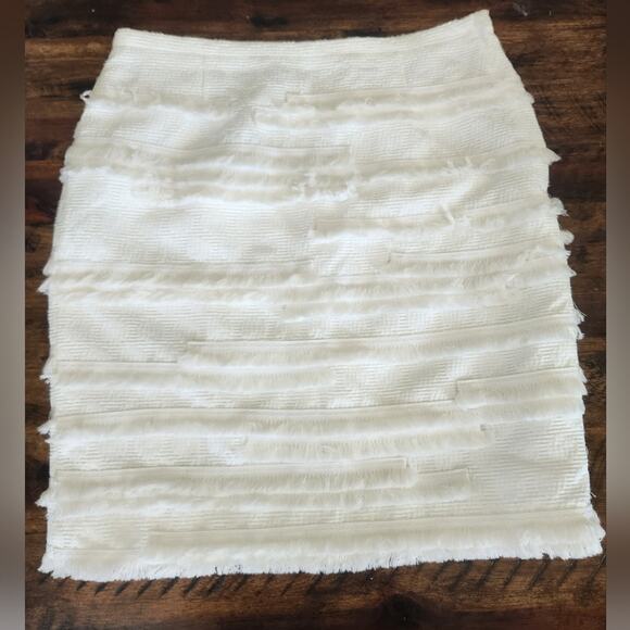 H&M White textured fringe tiered mini skirt size 6 - Picture 1 of 9